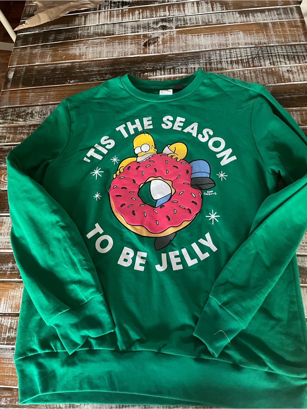 Men's Green Graphic Crewneck Sweatshirt - Holiday Doughnut Design